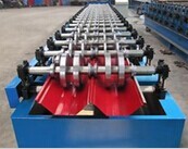 泊頭市盛隆壓瓦機廠 以優(yōu)質(zhì)角馳675壓瓦機引領(lǐng)建材礦山機械制造